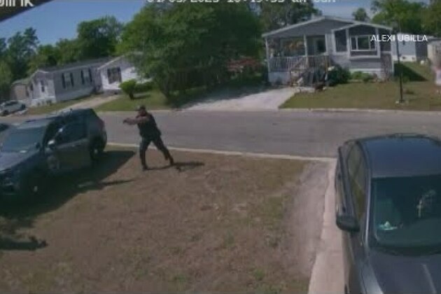Man jumping on hood of squad car killed when he charges at Fla. deputy
