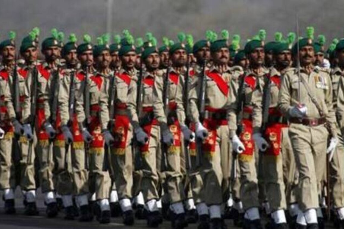 Pakistan sends troops and jets to Saudi Arabia