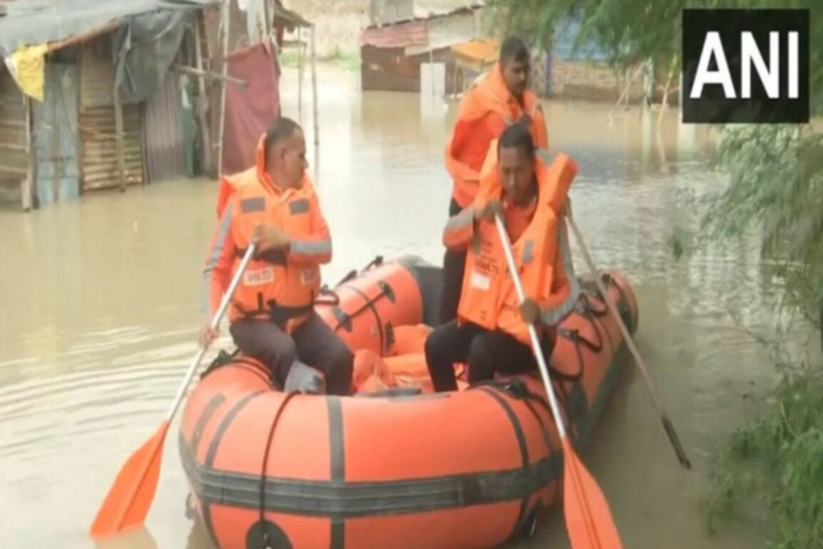Delhi rains: NDRF deployed after Yamuna submerges parts of Kalindi Kunj