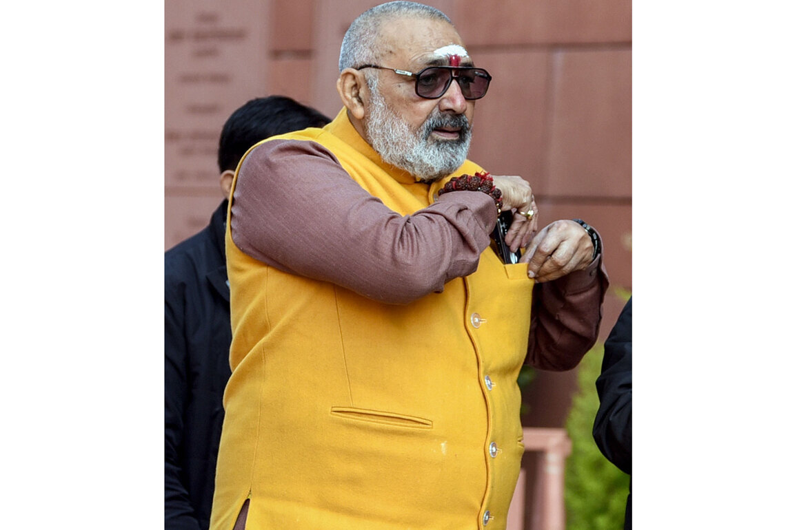 Giriraj Singh hits out at Rahul Gandhi's allegations on India-US trade deal, says Rahul is "spreading misinformation"