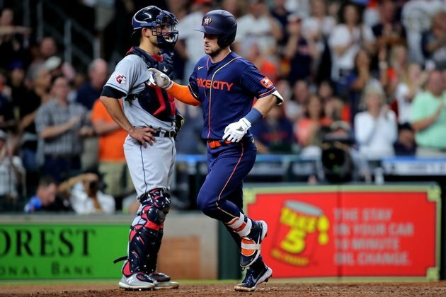 Astros look to bounce back against Guardians