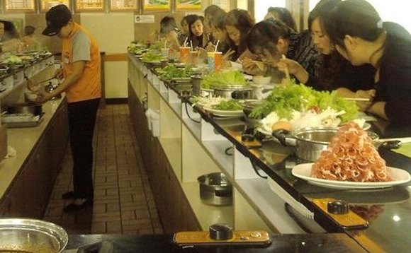 Funds dine out in China