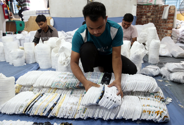 BANGLADESH-DHAKA-PRAYER CAP-FACTORY