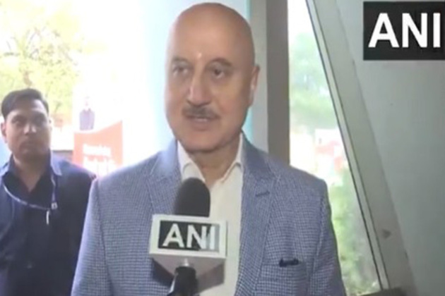 "It's a historic day...," says Anupam Kher as he joins Delhi govt's 100-day celebration