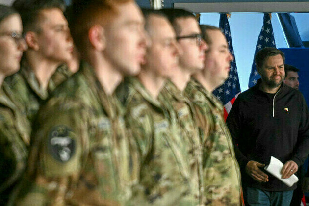 Vance delivers Trumps message to US troops in Greenland