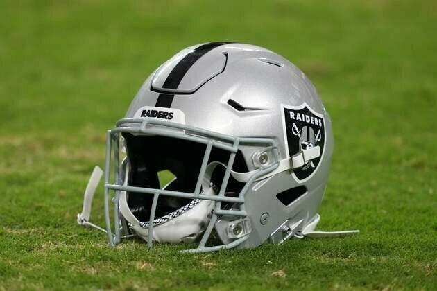 Report: Raiders S Lonnie Johnson Jr. suffered broken fibula
