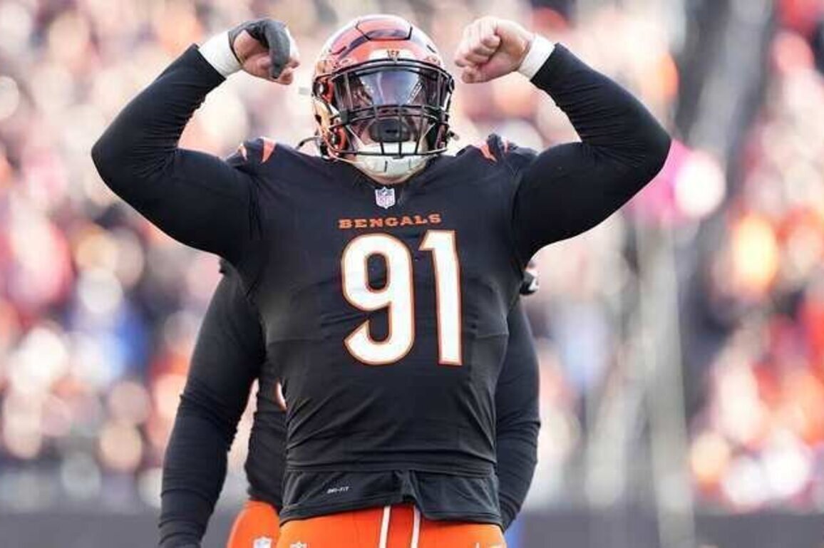 NFL World, Ja'Marr Chase React to Trey Hendrickson's Reported Deal