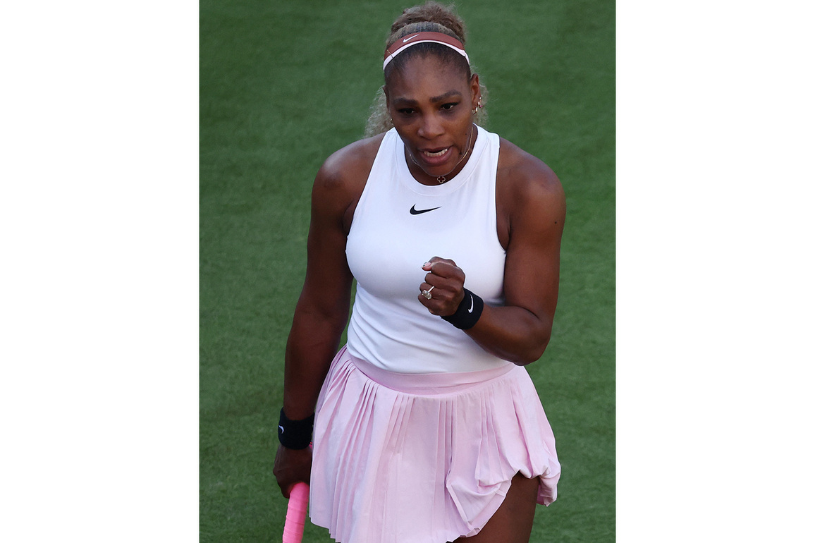 Serena Williams marks return with win at Queen's Club