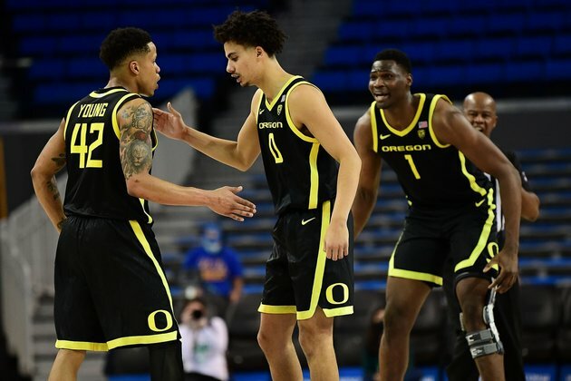 Suddenly hot Oregon looks to slay No. 5 Southern California