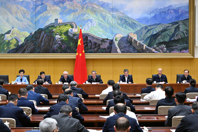 CHINA-LI QIANG-DING XUEXIANG-STATE COUNCIL MEETING-DOMESTIC ECONOMY (CN)