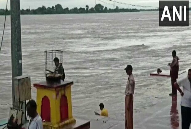 Madhya Pradesh: River Narmada reaches danger mark