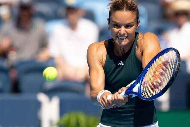 Argentina and Greece sweep United Cup openers