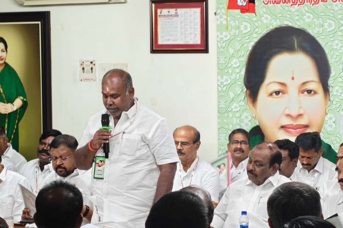 AIADMK Amma Peravai wing resolves to celebrate former CM Jayalalithaa's birth anniversary