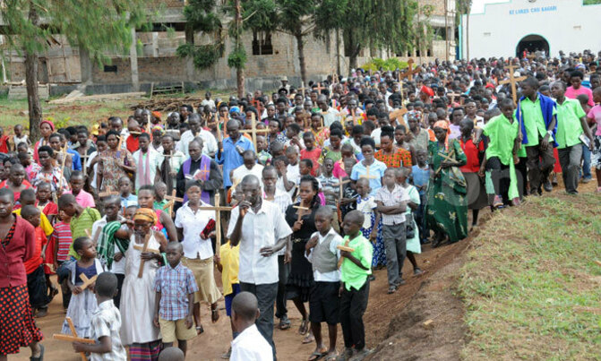 In pictures: Christians mark way of the Cross In pictures: Christians mark way of the Cross
