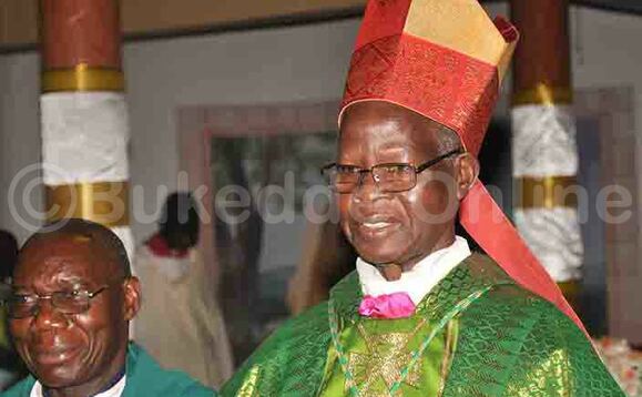BP Ssekamanya ng'ali mu kusoma mmisa BP Ssekamanya ng'ali mu kusoma mmisa