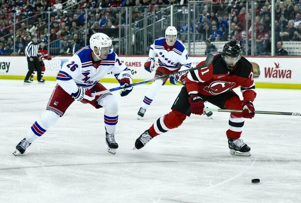 Rangers cruise past Devils for ninth straight win