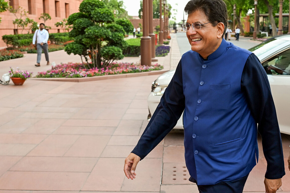 Wind has changed in Bengal, Tamil Nadu; voters angry with Mamata and Stalin: Piyush Goyal