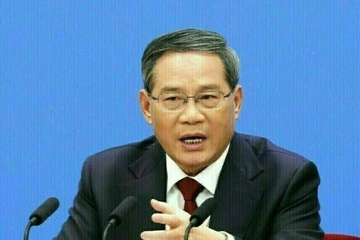 China Mulling New Economic Policy Tools, Premier Li Says