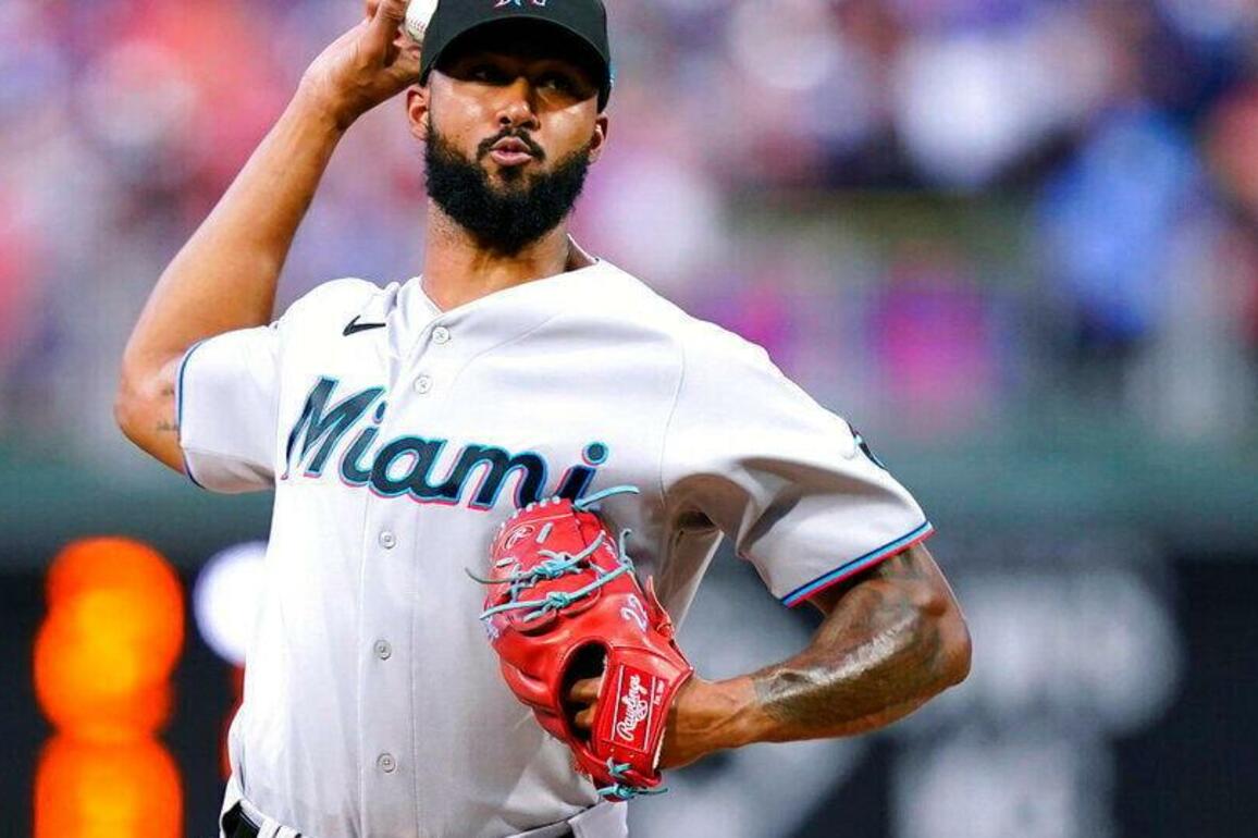 Tipsheet- Alcantara works his way back from surgery, builds trade interest