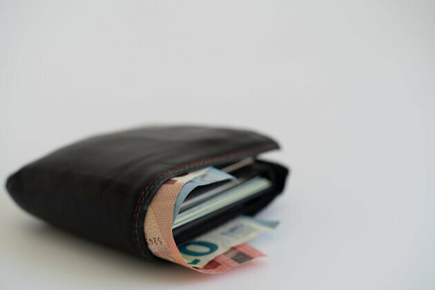 Get Ready, Bulgaria: Your Wallet Wont Fit the New Euro Banknotes!