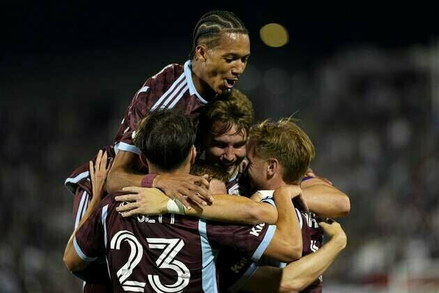 Rapids dominate slumping Whitecaps in shutout fashion