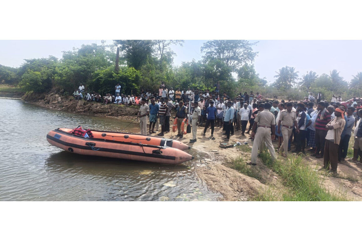 Karnataka: Two youths drown while swimming in lake in Mandya