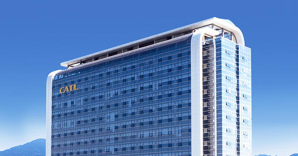 CATL shares sell like hot cakes in Hong Kong