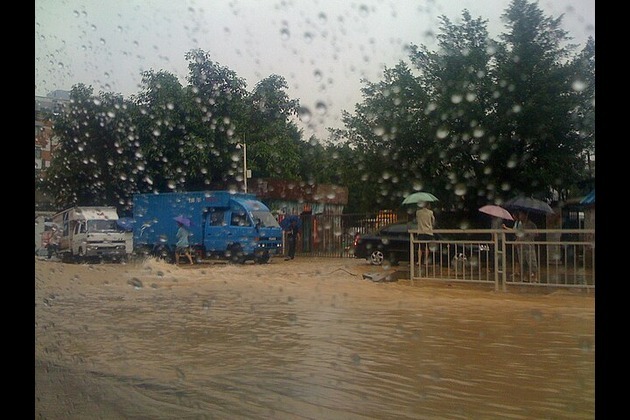 China issues red alerts as floods hit major provinces