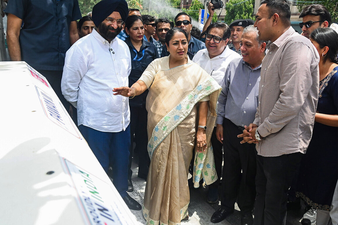"Making every possible effort to fix environment": Delhi CM Rekha Gupta on pollution