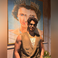 Ishaan Khatter flaunts his perfect body in recent pics, check out