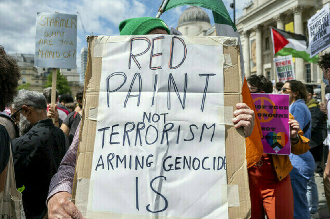 UK seeks to ban pro-Palestinian group