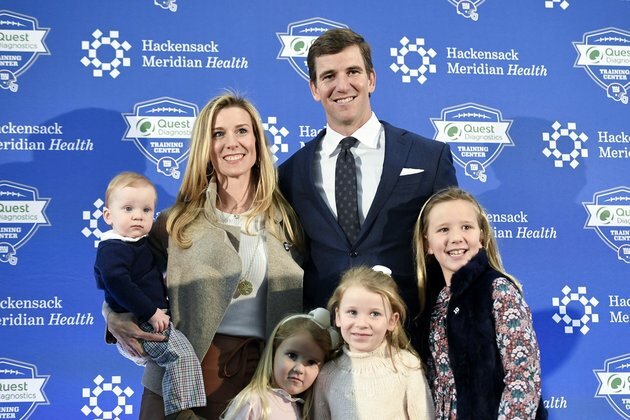 NFL notebook: Emotional Manning bids farewell to Giants