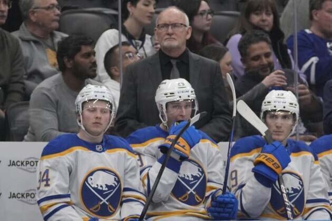 Sabres' Lindy Ruff receives 2-year contract extension