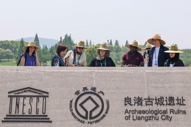 Museum curators discuss AI's role in cultural conservation at UNESCO forum