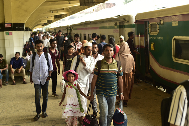 BANGLADESH-DHAKA-AHEAD-EID AL-ADHA-TRAVEL RUSH