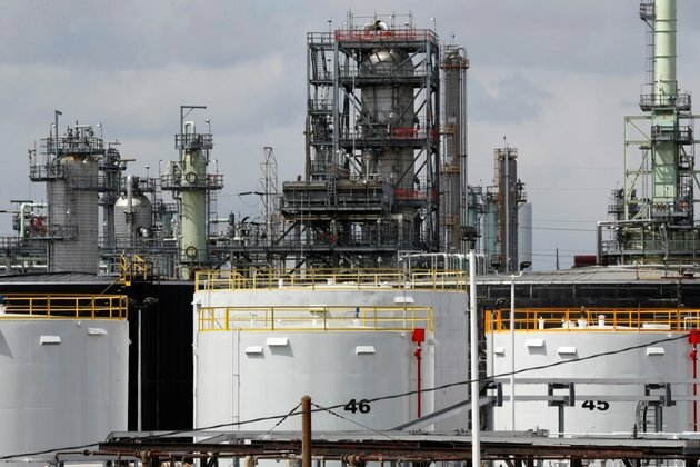 US, 5 Other Countries to Tap Oil Reserves to Ease Consumer Costs