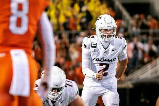 Steady QB Brendan Sorsby leads No. 24 Cincinnati to rout of Oklahoma State