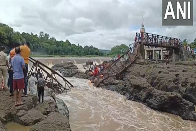 Maharashtra: Bridge collapses on Indrayani river near Pune tourist spot; Several people swept away says CM Fadnavis