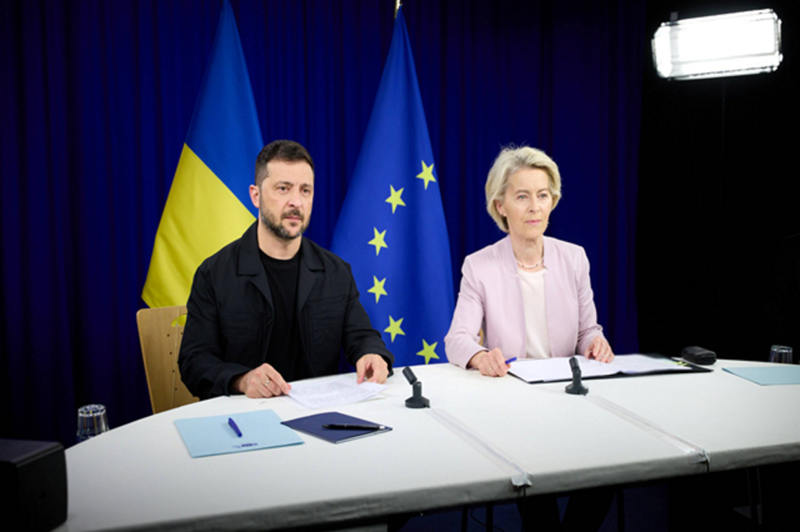 Zelenskyy thanks US for security guarantees, calls for trilateral talks with Russia