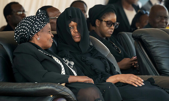 Mugabe gets low-key farewell in Zimbabwe home village Mugabe gets low-key farewell in Zimbabwe home village
