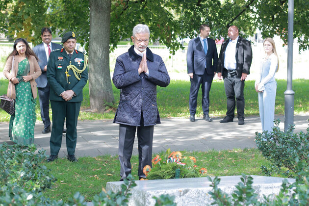 "We remember India with heartfelt gratitude": EAM Jaishankar pays respects at Kolhapur Memorial in Warsaw