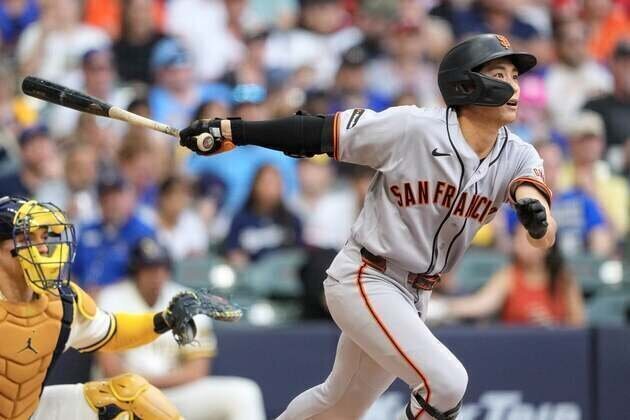 After big offensive effort, Giants look to quell Cubs' momentum
