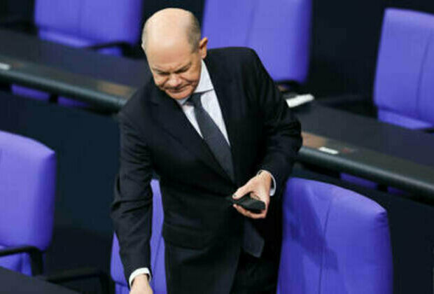 Germany's Scholz loses confidence vote