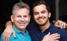 Governador do MT, Mauro Mendes, com o filho Luis