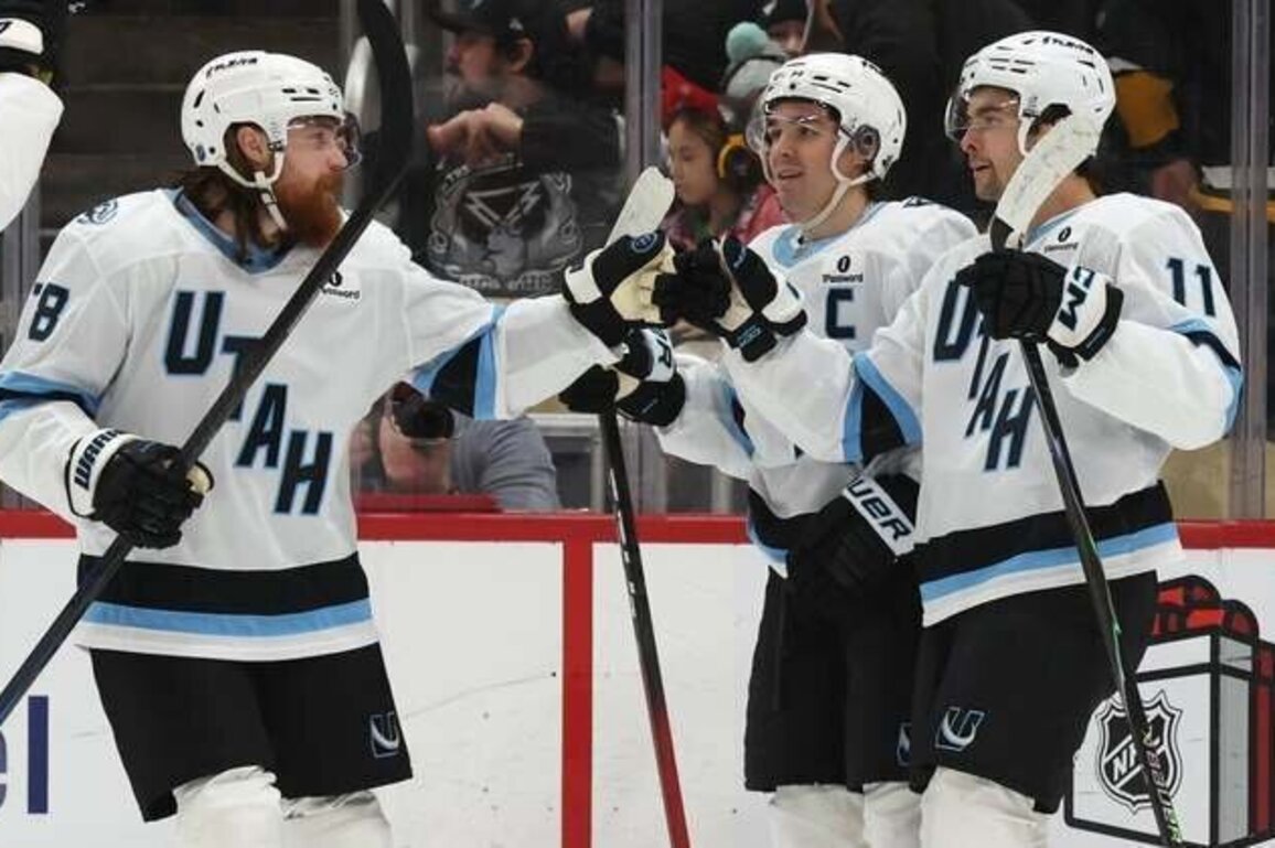 NHL roundup: Mammoth win as Pens bitten by huge comeback (again)