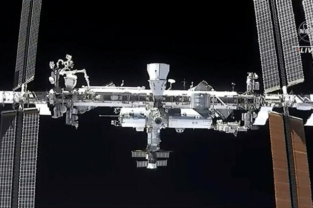 NASA Astronauts Conduct Previously Postponed Spacewalk