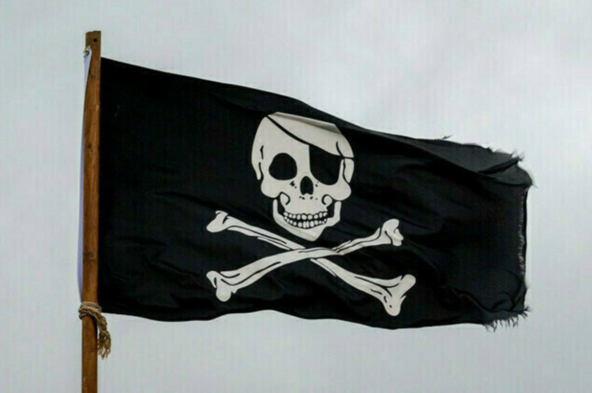 Moscow accuses London of piracy