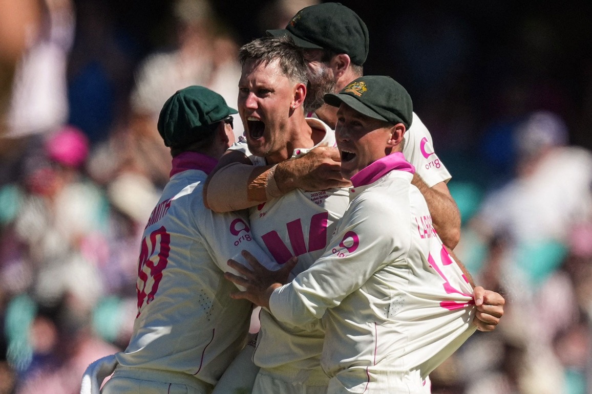 "It's more muscle memory": Webster on his "part-time" off-spin after rocking England with three wickets on Day 4 in SCG Test