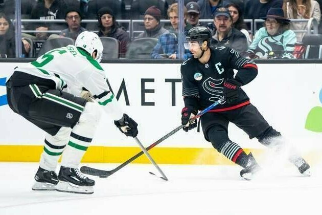 Vladislav Kolyachonok's first goal for Stars defeats Kraken