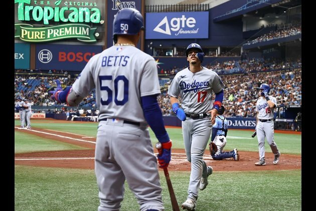 Rays rack up 15 hits in wild 11-10 win over Dodgers